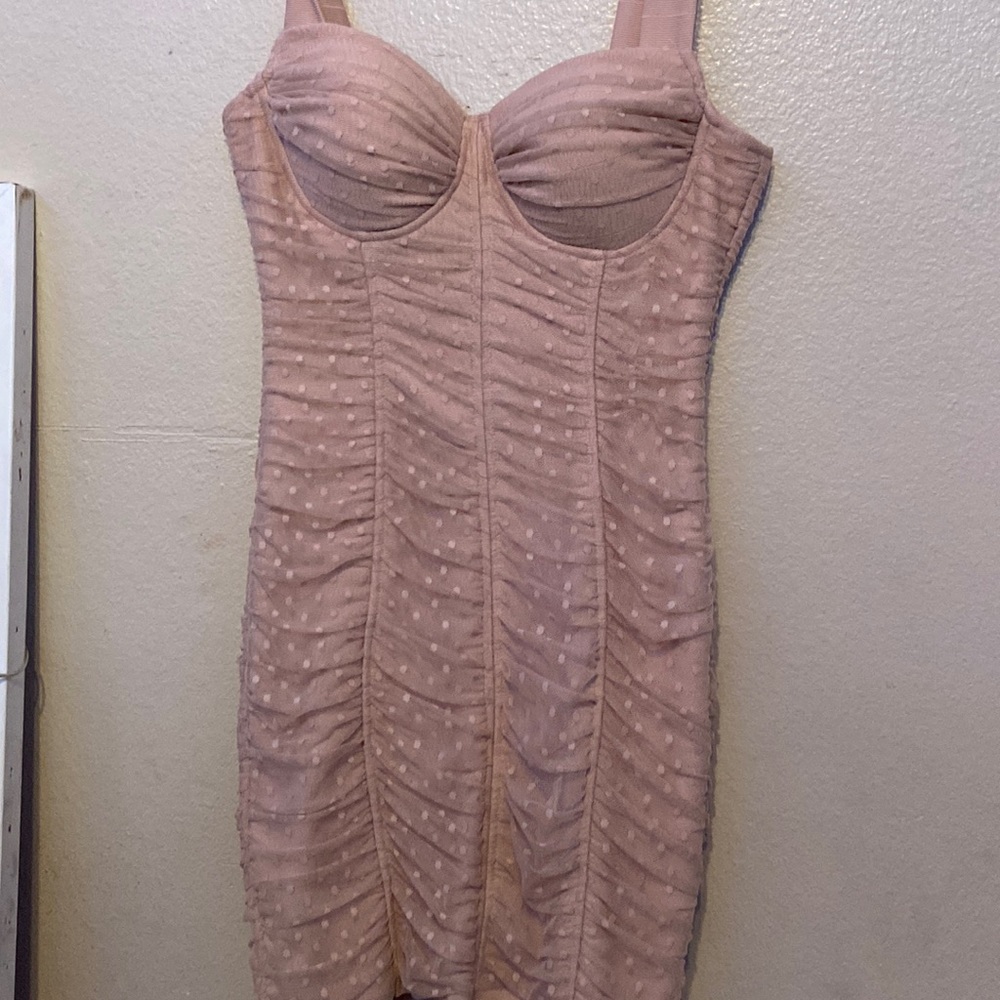 A cute light pink scrunch dress